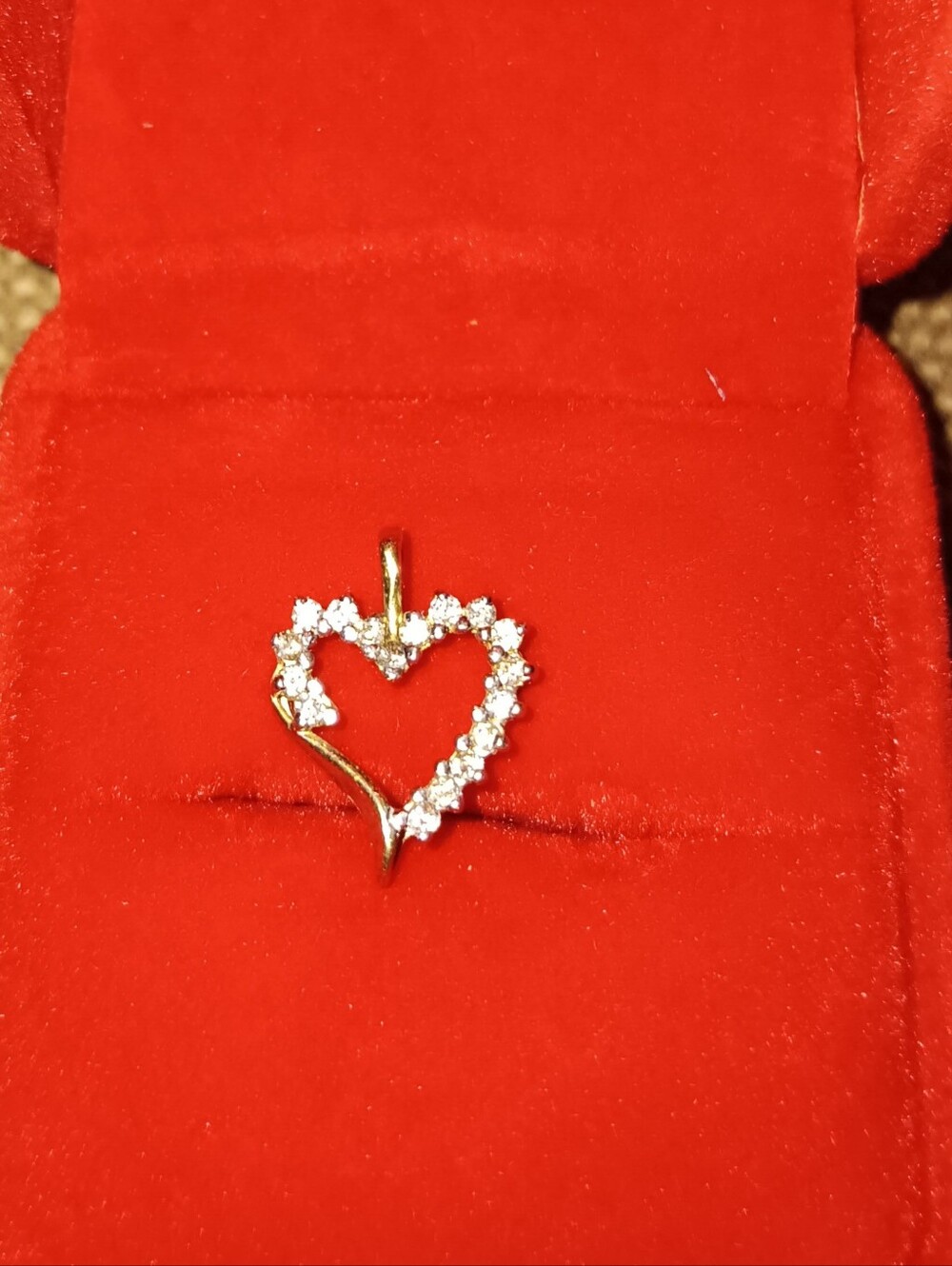 10k Yg Heart Pendent